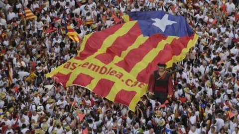 Catalogna: vincono gli indipendentisti ma Ciudadanos primo partito, crolla Rajoy