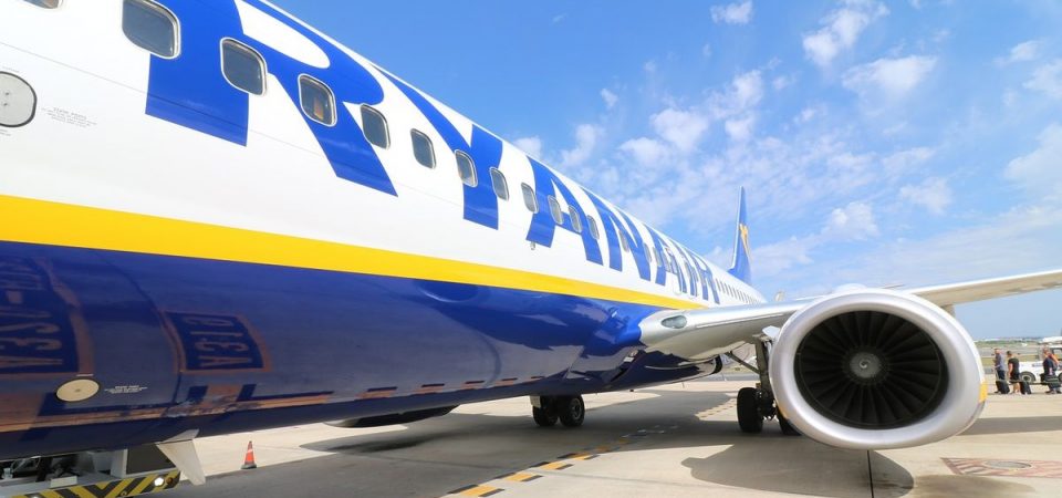   Airplanes, summer hot low cost: strikes Ryanair and Vueling 