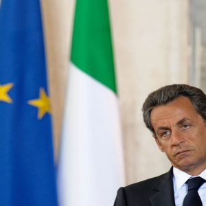 Francia, Nicolas Sarkozy condannato a 3 anni