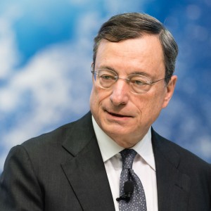 Draghi: Bce pronta a lanciare nuovo Qe e taglio dei tassi