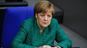 Angela Merkel tira le orecchie alla sua CDU: “Sbagliato aprire a AfD”