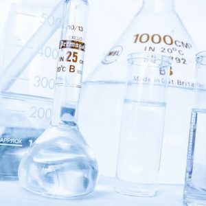 Chimica e pharma: contro la recessione, investire in ricerca