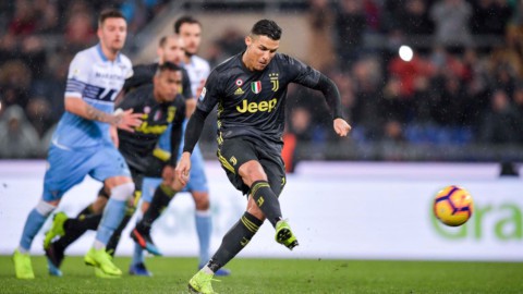 La Juve soffre ma vince e fugge (+11), Inter e Roma deludono