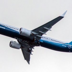 Boeing, anche l’Ue ferma il 737 Max: solo gli Usa resistono