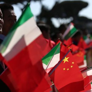 La Cina corre, l’Italia frena, May al quarto tentativo su Brexit