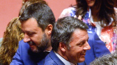 Salvini: “Rifarei tutto”. Renzi: “Avete fallito”