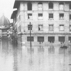 ACCADDE OGGI – Alluvione di Firenze: 53 anni fa la tragedia