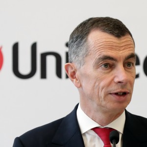 Unicredit, Mustier lascia ad aprile: decisivo il dissidio su Mps