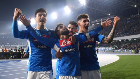 Il Napoli punisce Sarri e la Juve, l’Inter guadagna un punto