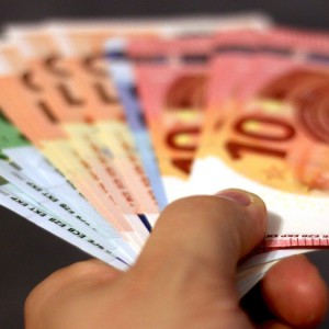 Cuneo fiscale, il taglio scatta da luglio: più soldi in busta paga