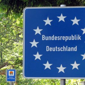 Coronavirus, in Germania frontiere chiuse: addio Schengen