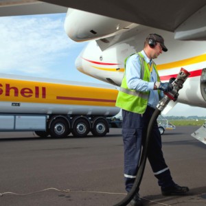 Shell abbandona la doppia categoria di azioni, sede in Uk