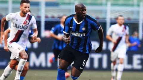 Inter beffata dal Bologna. Il Napoli aggancia la Roma