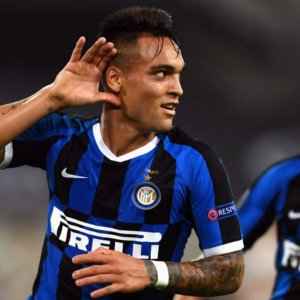 Supercoppa italiana all’Inter: decisivo il gol del solito Lautaro al 91° ma il Napoli protesta per l’arbitraggio