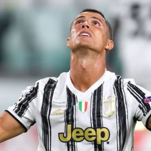 Cristiano Ronaldo positivo al coronavirus: “È asintomatico”