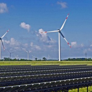 Utility rinnovabili a gonfie vele: F2i compra impianti in Spagna insieme a Crédit Agricole