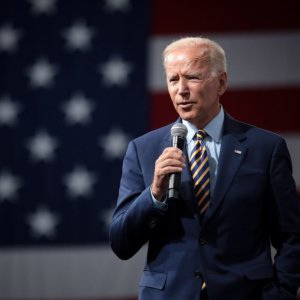 Biden, 17 misure in 1 giorno: la svolta del nuovo presidente