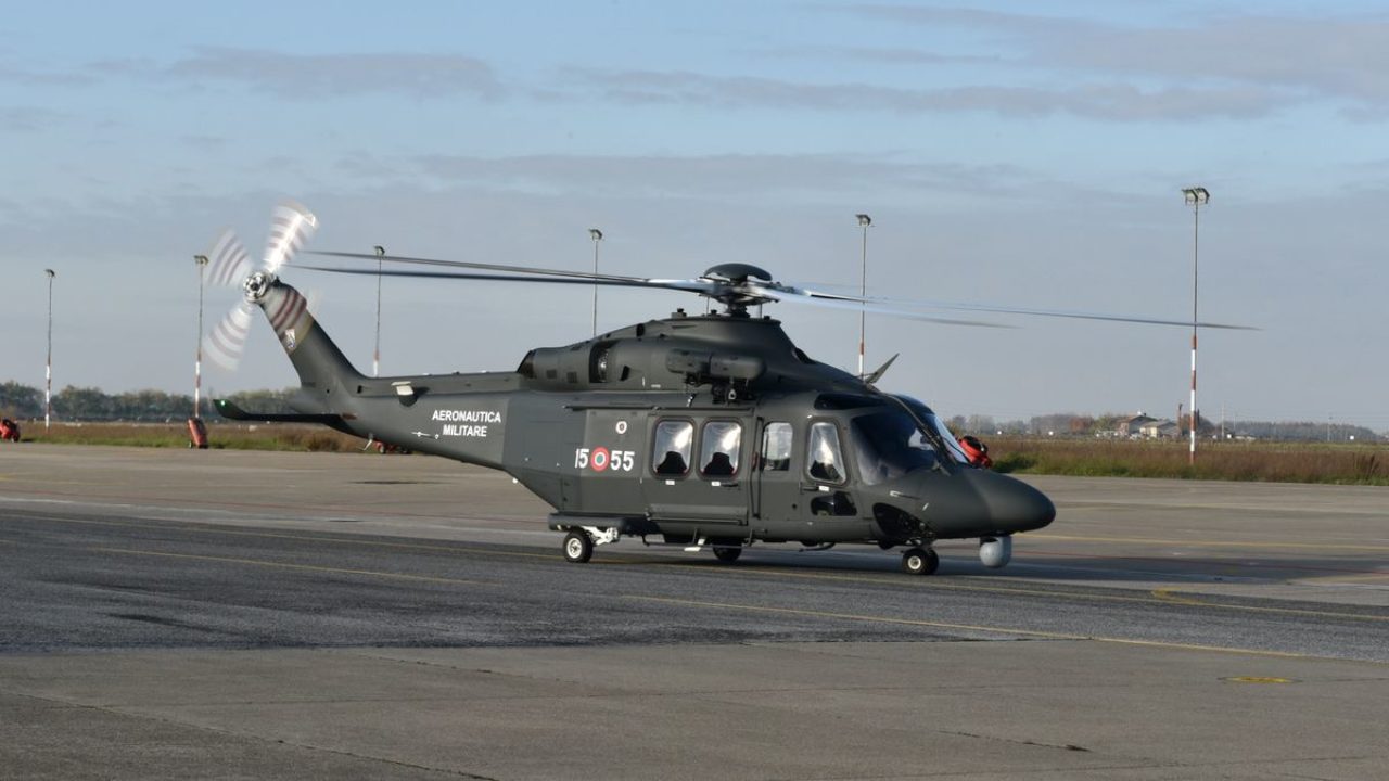 Leonardo primo elicottero HH 139B all Aeronautica Militare