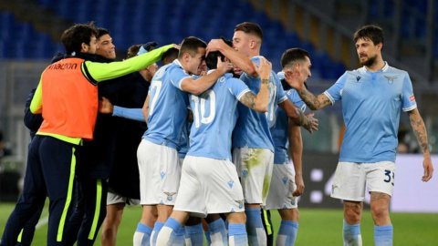 La Lazio umilia la Roma nel derby della Capitale: 3-0