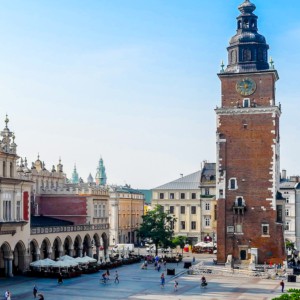 Polonia, crisi Covid meno dura grazie ai consumi privati