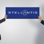 Stellantis sale a Piazza Affari: confermate le stime 2024 e progressi nella gestione delle scorte Usa. Ma i conti sono in rosso