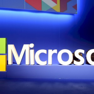 Microsoft vara un maxi-buyback da 60 miliardi
