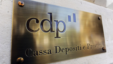 CDP: disponibile il nuovo ‘Buono Risparmio Sostenibile’ collocato da Poste Italiane ispirato a principi ESG