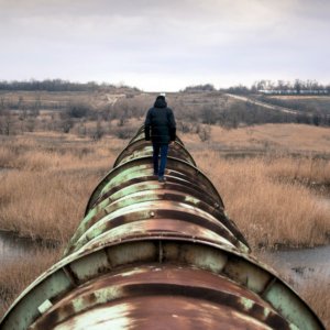 Gas e petrolio russi, Osservatorio Cpi: l’embargo totale può spingere l’Italia di nuovo in recessione