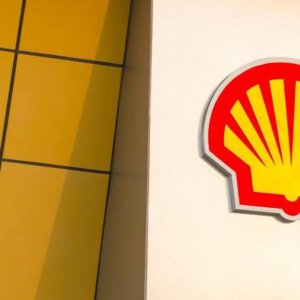 Shell dice addio al petrolio e al gas russi dopo la guerra in Ucraina: “Abbiamo sbagliato a comprare”