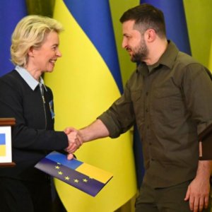 Ucraina, intesa Ue a 27 sugli aiuti a Kiev: pacchetto da 50 miliardi