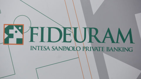 Intesa Sanpaolo consolida il private banking: incorporazione di IW Private Investments in Fideuram