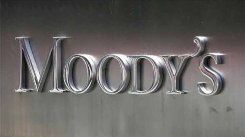 Moody’s: oggi il rating sul debito italiano. Btp e spread sotto controllo, il mercato crede in una conferma