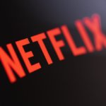 Borsa oggi 18 ottobre: Netflix a +5% dopo i conti. La Borsa cinese gode degli stimoli del governo. L’Italia attende S&P e Fitch