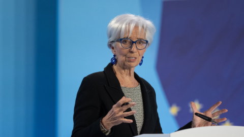 Borsa 10 novembre chiusura: Lagarde gela i listini europei che sono tutti in rosso. Cdp aumenta l’offerta del bond al retail