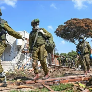 Hamas a Israele: “Negoziati o niente ostaggi liberi”. Replica di Tel Aviv ad Hamas: “Arrendetevi: è finita”