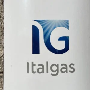 Italgas: salgono utili ed ebitda, giù i ricavi a causa del Superbonus. Il gruppo rinvia il piano dopo esclusiva 2i Rete Gas