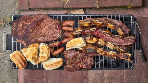 Argentina, scoppia la crisi della carne: consumi ai minimi da un secolo