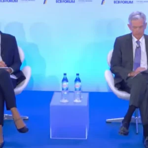 Lagarde e Powell frenano le aspettative sui tagli dei tassi: “Vogliamo essere sicuri di agire nel momento giusto”