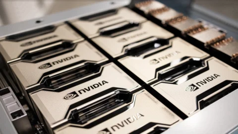 Nvidia lancia il nuovo chip per l’IA destinato alla Cina che sfida le restrizioni Usa