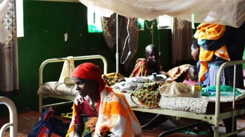 Burundi, nel Paese africano più povero del mondo la sanità è un miraggio: la missione di un medico italiano che racconta