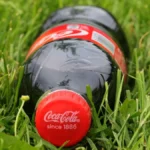 Coca-Cola chiuderà 5 stabilimenti in Germania: a rischio oltre 500 posti di lavoro 