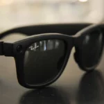 EssilorLuxottica estende l’accordo con Meta per gli occhiali intelligenti dopo il successo Ray-Ban Meta