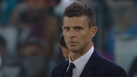 Juve, Thiago Motta e Giuntoli hanno fallito scudetto e Champions spendendo un patrimonio: cosa aspetta Elkann a cacciarli?