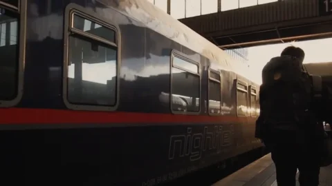 Trenitalia, arriva il nuovo treno notturno Roma-Vienna-Monaco: prezzi, orari e tappe