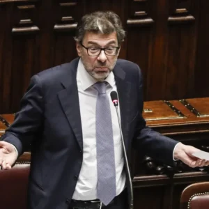 2025 Budget, Giorgetti presents the measures: from the baby bonus to the house to the tax and Rai license fee, here's what changes and what doesn't