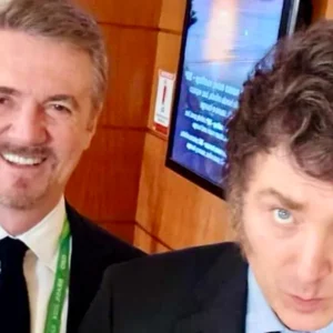 Enel, il ceo Flavio Cattaneo incontra il presidente argentino Javier Milei al G20: nuove strategie energetiche all’orizzonte