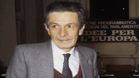 Berlinguer, la grande ambizione o la grande illusione? Dove portò la rinuncia del Pci a una Bad Godesberg verso la socialdemocrazia