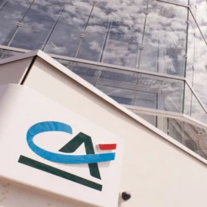 Crédit Agricole, utili balzano del 27% oltre le attese. Forte il contributo dell’asset management di Amundi. Sale il dividendo