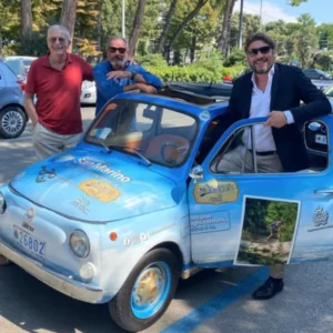 Da Pechino a Parigi con una Fiat 500, si parte il 17 maggio