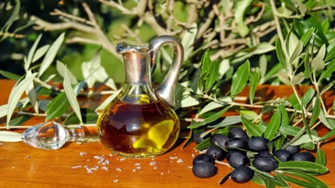 Olio: nasce Lucca Olive Oil You, ambasciatore delle produzioni olearie d’eccellenza per promuovere il patrimonio enogastronomico lucchese